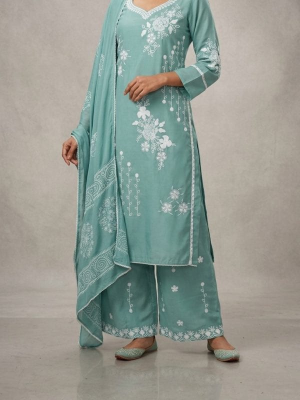 vich (saanch) sky blue (garment view)