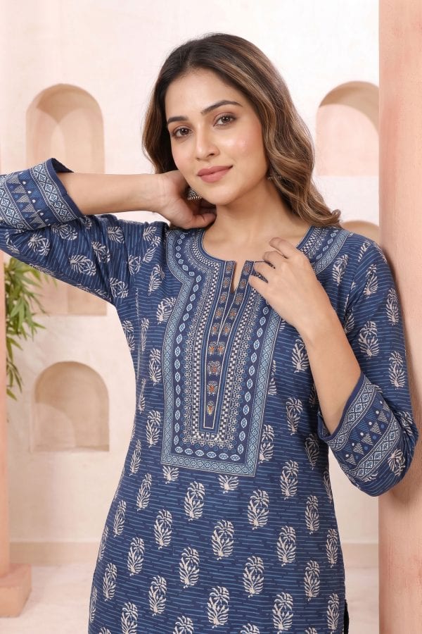 Indigo Cotton Short Kurti with Botanical Block Print – close-up